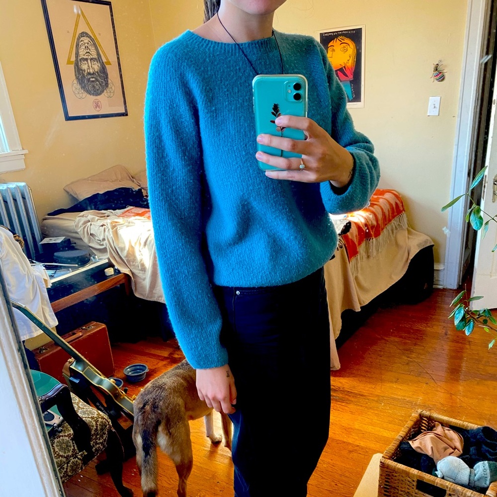 Cozy Uniqlo Blue Sweater